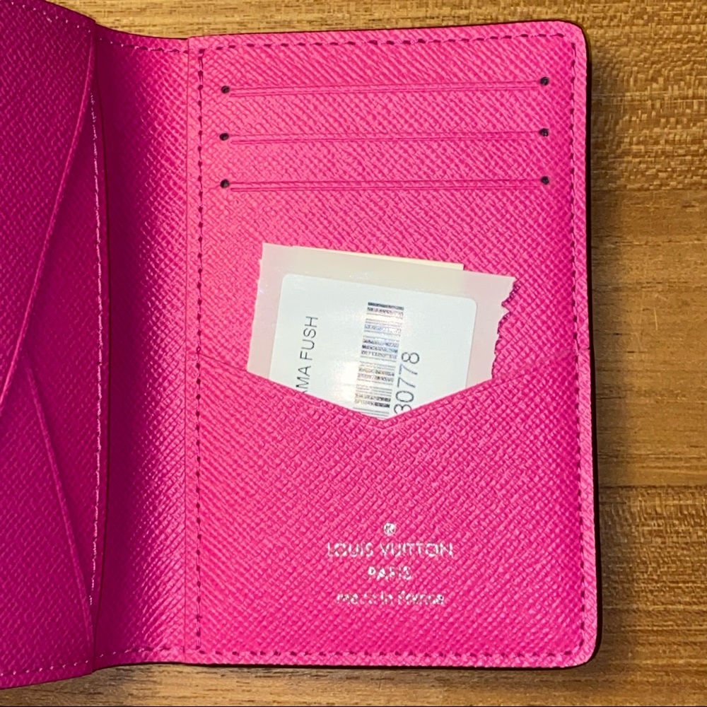 Louis Vuitton Taigarama fuchsia Pocket organizer - Picture 10 of 14